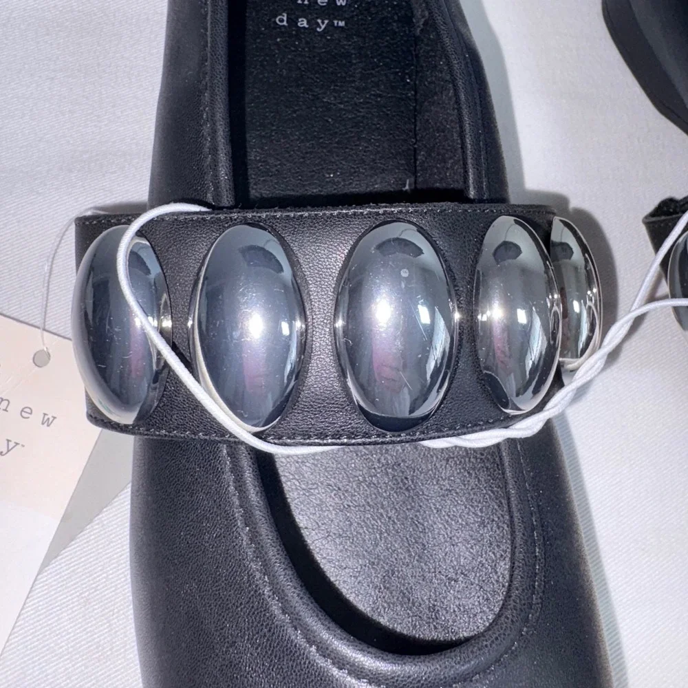 A New Day Mary Jane Flats 9.5 Black New Silver Studded Memory Foam Round Toe